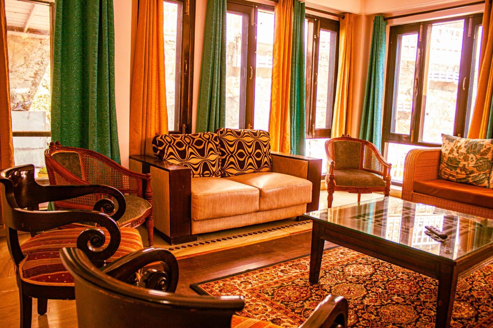 Vila Whispering Pines Šimla Exteriér fotografie